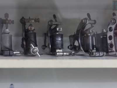 ...in cui fanno bella mostra di s� macchinari d�epoca...